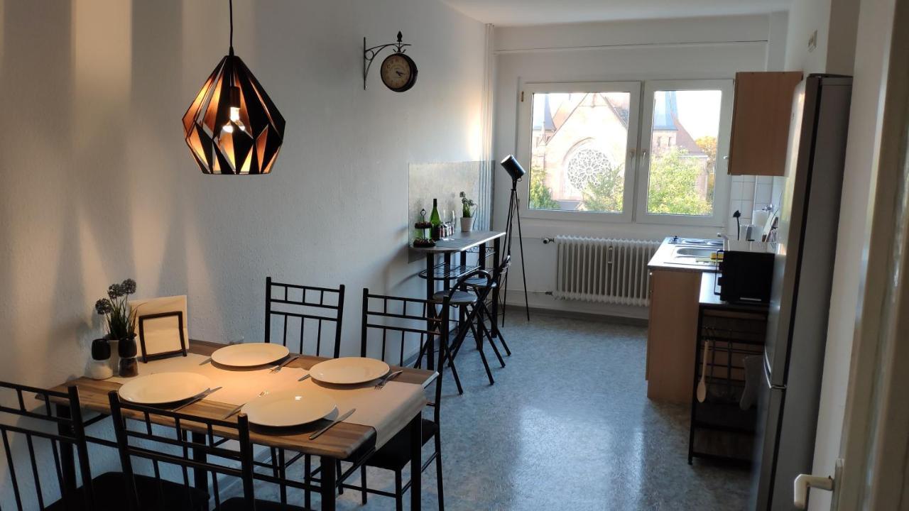 Zen Apartments - Geraumig Fur 4 - Zentral - Balkon - Netflix Karlsruhe Eksteriør bilde